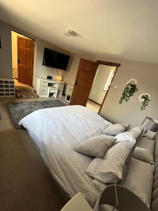 탬워스 Holmleigh Annexe 아파트 외부 사진
